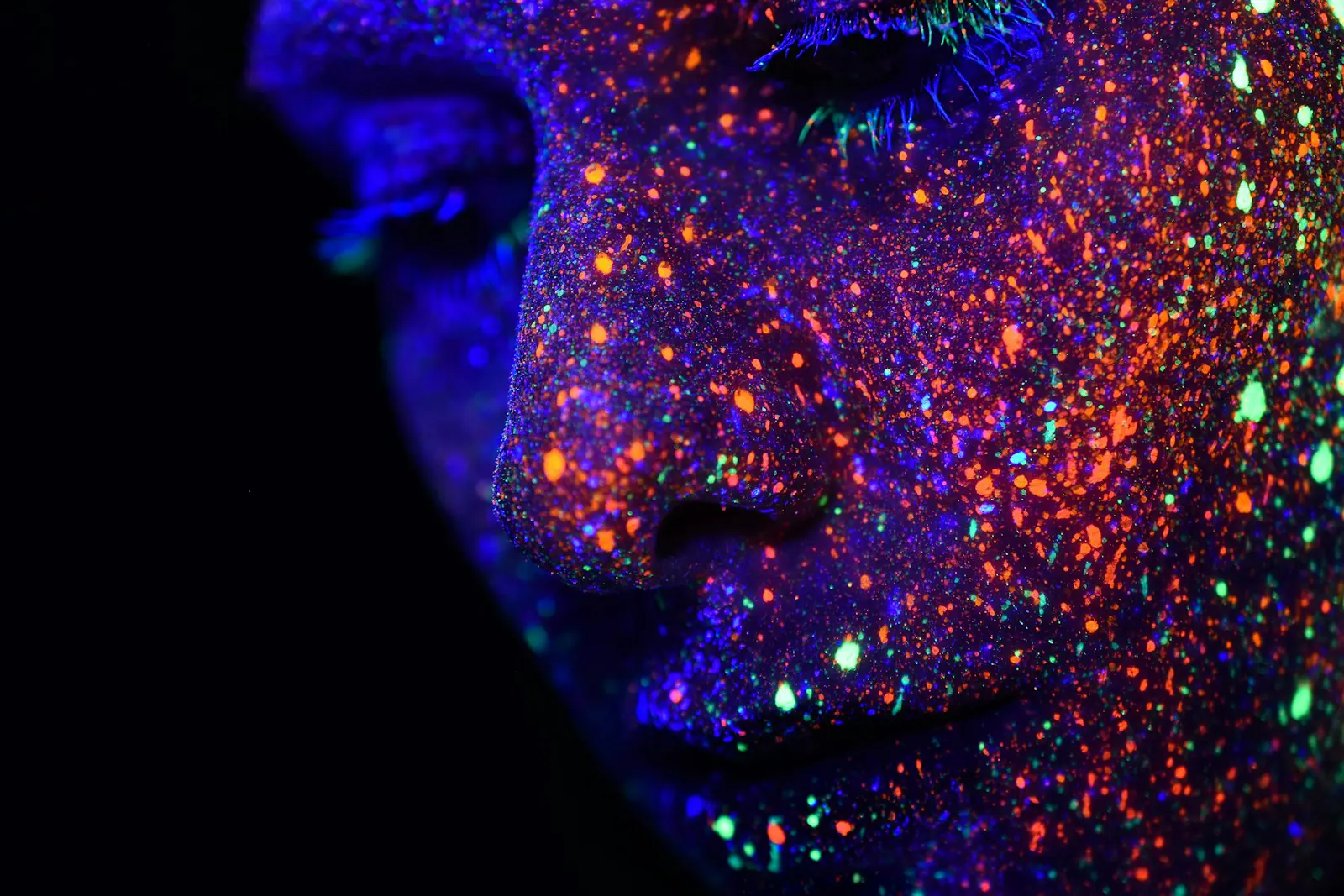 glitter makeup