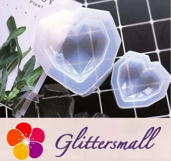 il_794xN.1858932711_qm72.webp Faceted Heart Pack of 3 Silicone Resin Mold M-YMR-XXQM001
